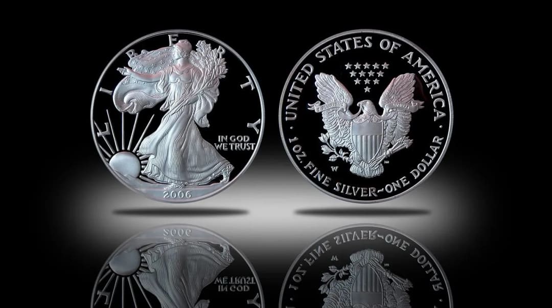 Srebrne monety bulionowe American Eagle — awers i rewers